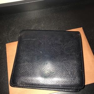 💯% Authentic Louis Vuitton Mens Black Flap Wallet